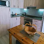 Mng-apart Paradise Court Апартаменти Адехе
