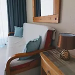Апартаменти Mng-apart Paradise Court