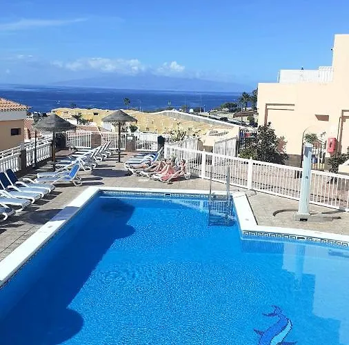 Mng-apart Paradise Court Апартаменты