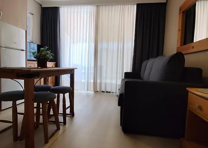 Апартаменты Mng-apart Paradise Court Адехе